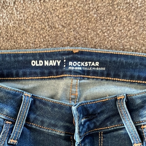 Old Navy 4 r rockstar midrise dark jean - Picture 2 of 4